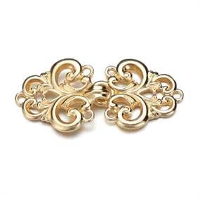 Guldfarvet cardigan klemme m. ornamenteret mønster